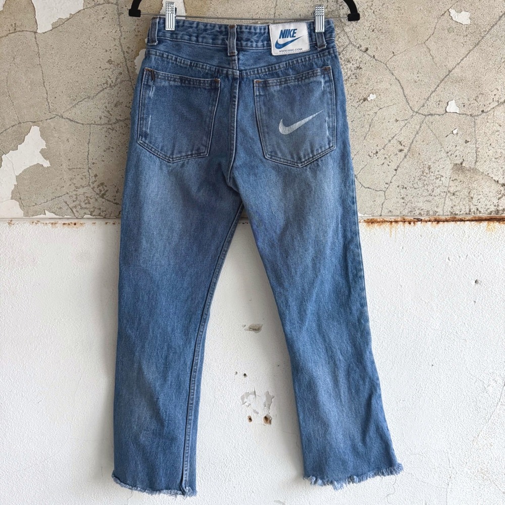 Vintage Nike Jeans Distressed Straight Leg Raw Hem Swoosh Logo Denim Streetwear